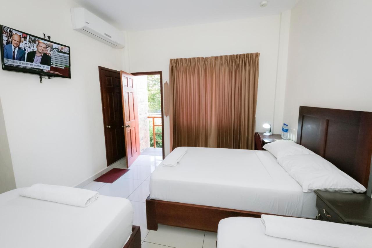 Santa Rosa de Lima Hotel Mediterraneo Inn מראה חיצוני תמונה