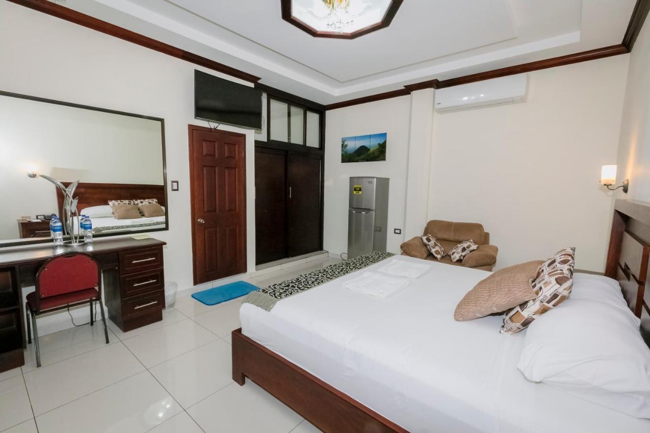 Santa Rosa de Lima Hotel Mediterraneo Inn מראה חיצוני תמונה