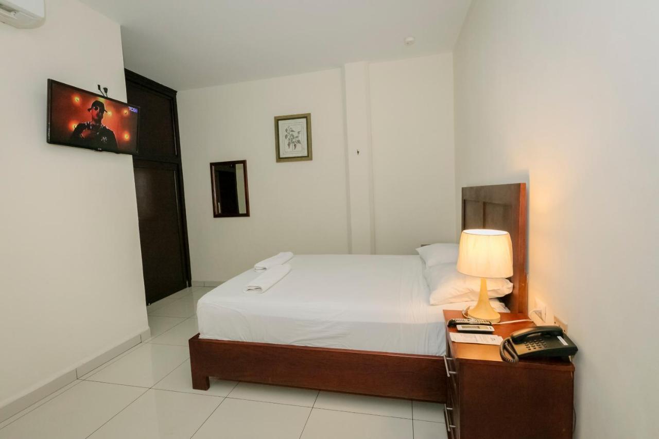 Santa Rosa de Lima Hotel Mediterraneo Inn מראה חיצוני תמונה