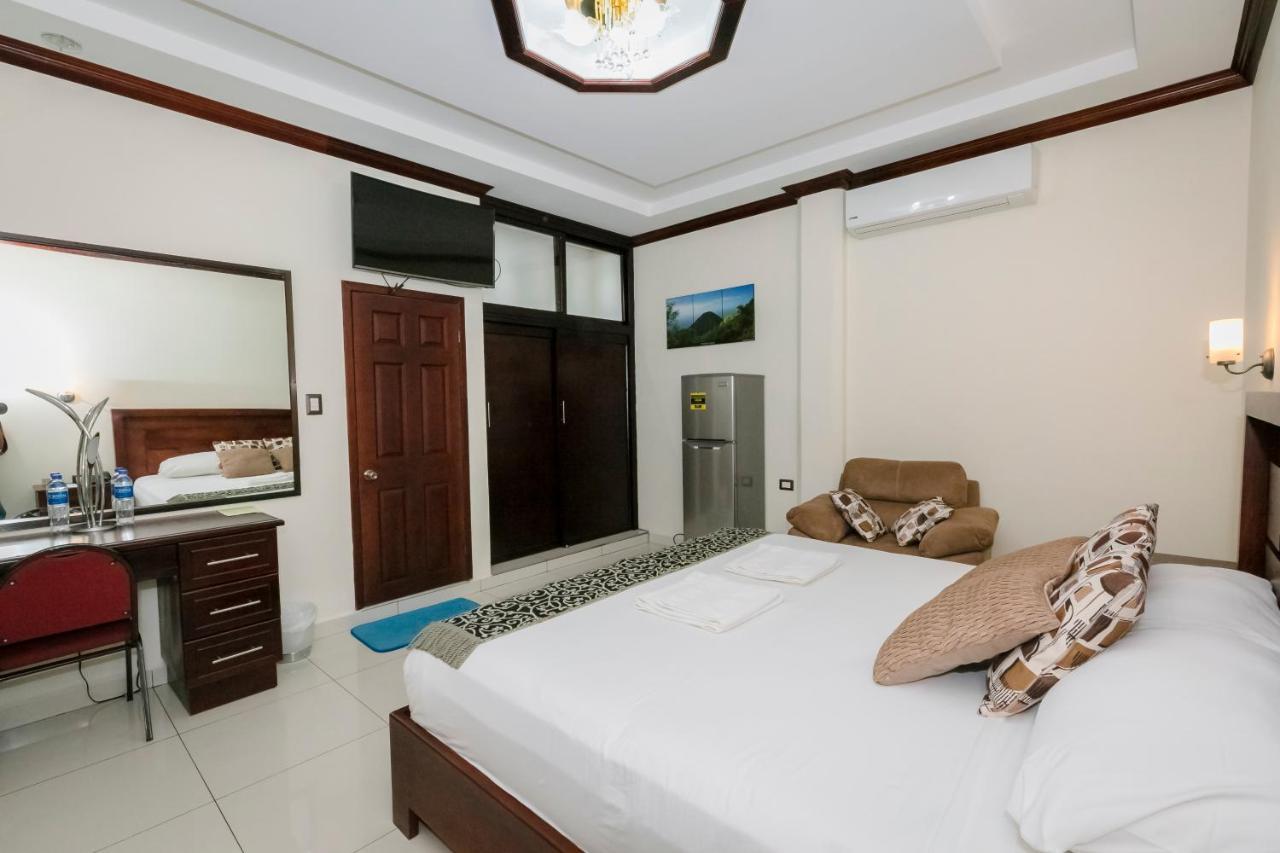 Santa Rosa de Lima Hotel Mediterraneo Inn מראה חיצוני תמונה
