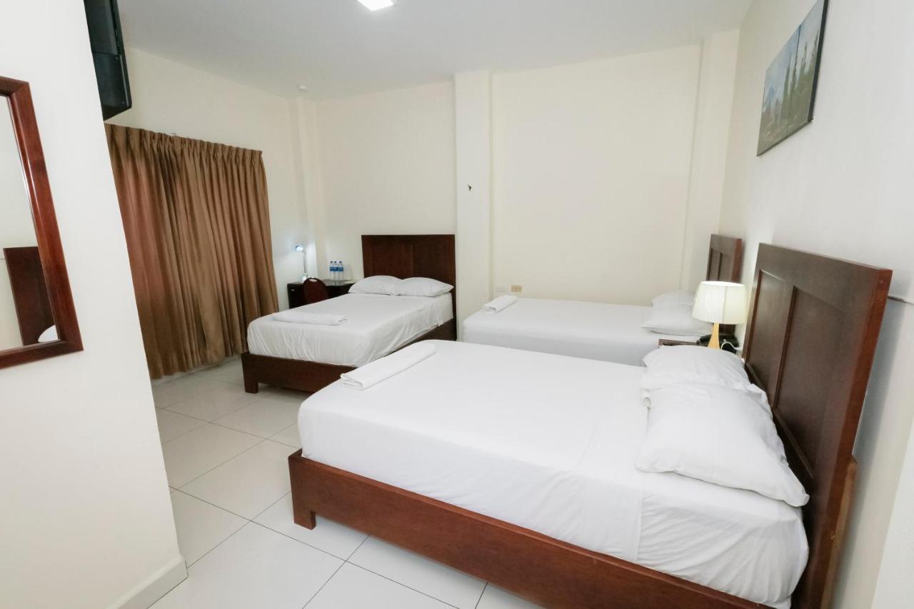 Santa Rosa de Lima Hotel Mediterraneo Inn מראה חיצוני תמונה