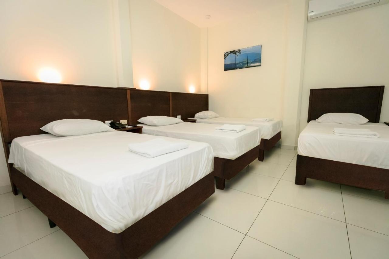 Santa Rosa de Lima Hotel Mediterraneo Inn מראה חיצוני תמונה